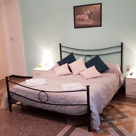 Royal Suite Генуя Экстерьер фото